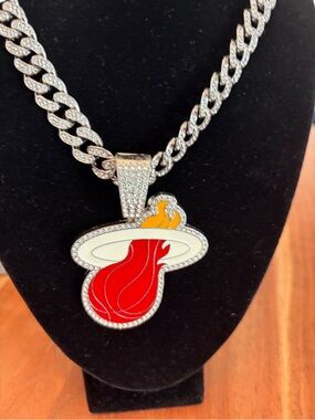 NBA Miami Heat Pendant with Cuban Chain